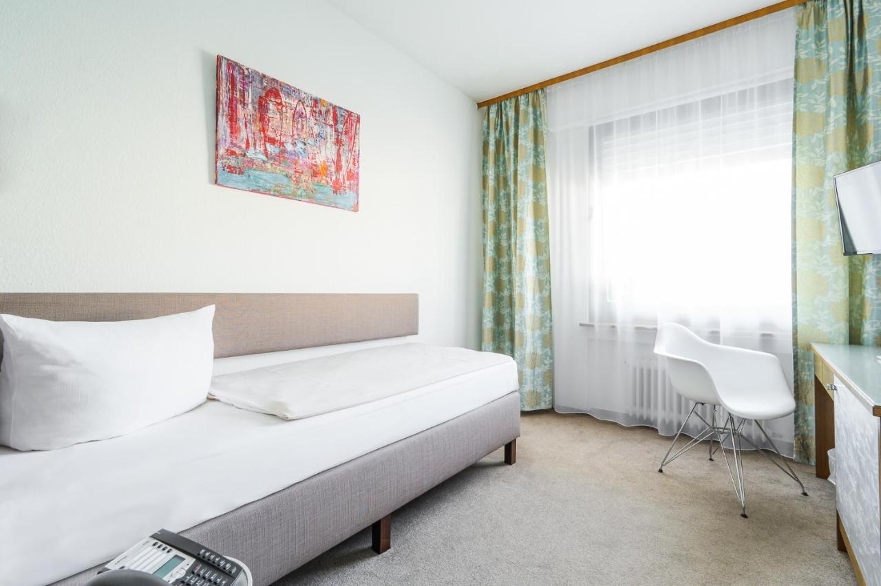Hotel Kaspar Garni Siegburg Exterior photo